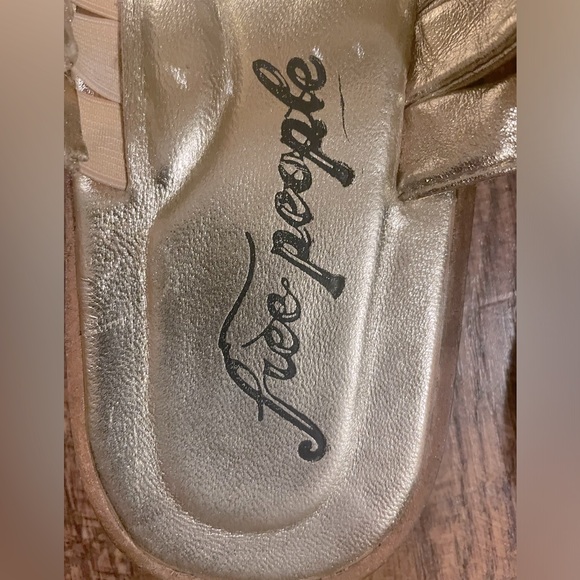 Free People Gold Sandals - Picture 6 of 9